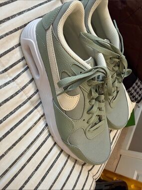 Women’s Nike Air Max SC